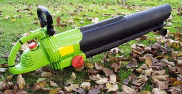 Ryobi is a trusted and well-known brand. Here are a couple of Ryobi leaf blower reviews for you to choose the right model that fits your needs.